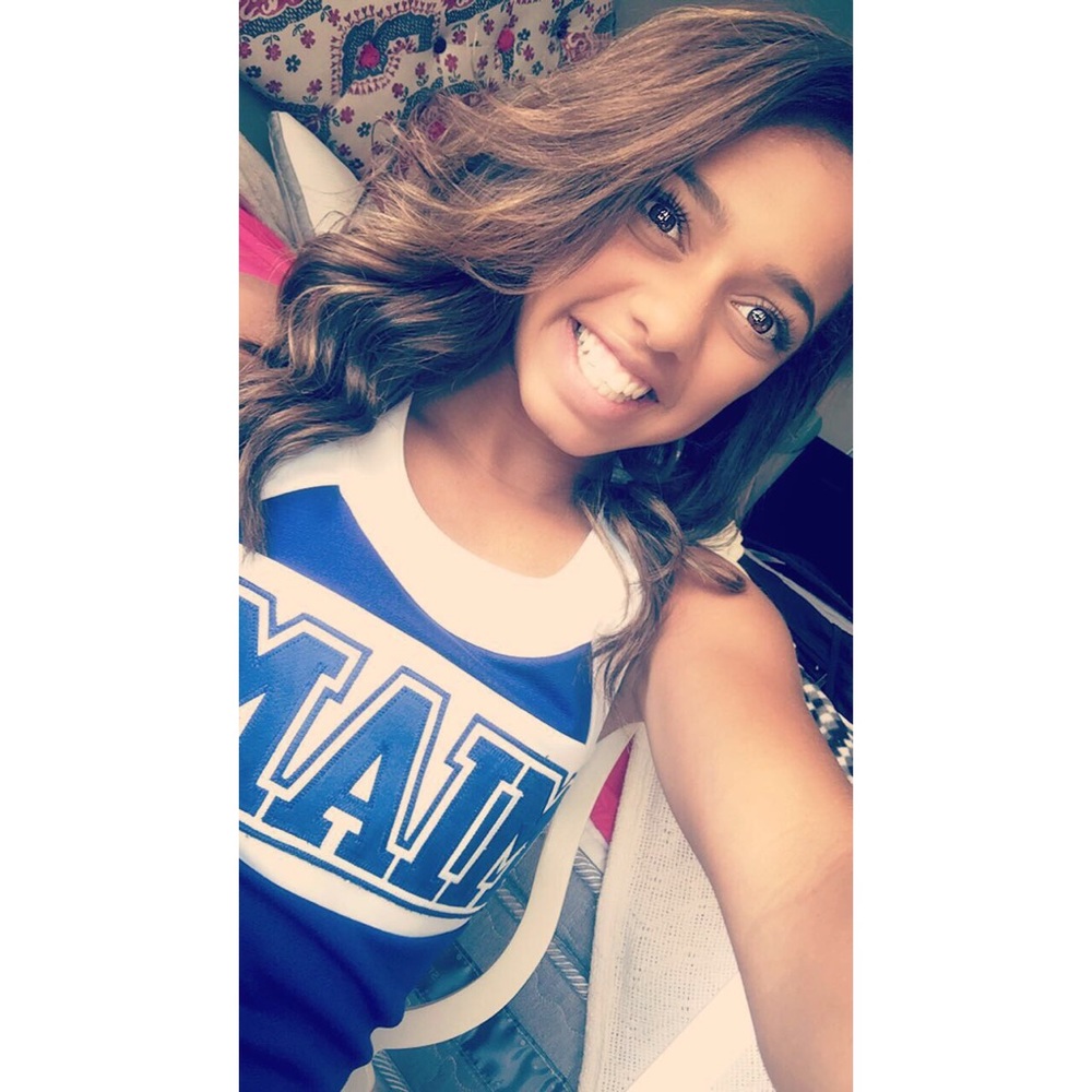 Meet your Posher, Makayla